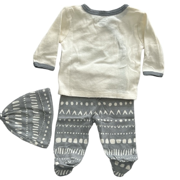 Gerber Newborn 3 piece set Pant Footies Mittens & Hat Cute Elephant 100% Cotton - Picture 2 of 6